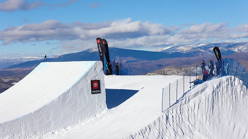 Delar av slopestylebanan i Aspen, USA. Foto: @fisparkandpipe. 